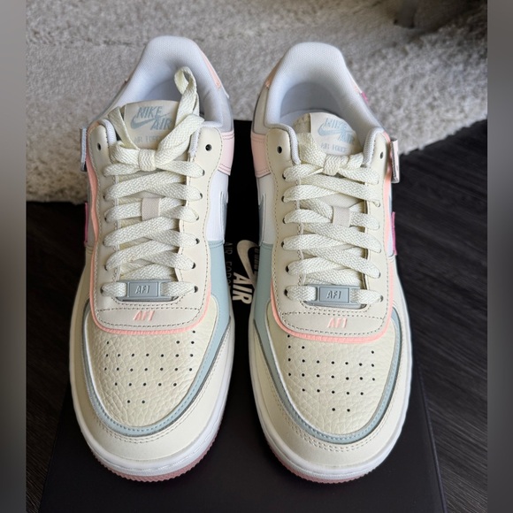 New Nike Air Force 1 Shadow Size 9 Coconut Milk Light Silver Sail Crimson Tint - Picture 4 of 15